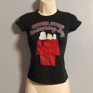 Blue sky the Peanuts movie size 6/6X black, white red, pink, yellow.